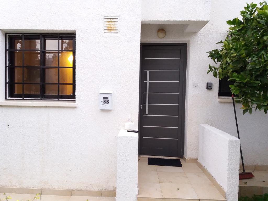 Miltos Beach House ラルナカ エクステリア 写真